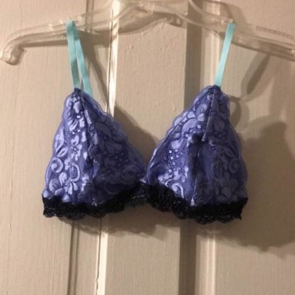 No boundaries Purple and Black Bralette (Size M)